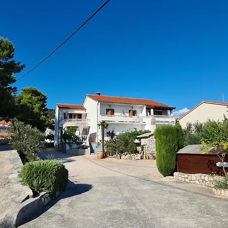 Karmen Apartamento